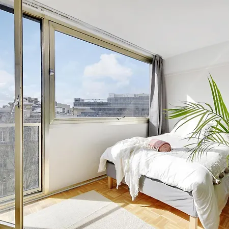 Champs Elysees - Arc De Triomphe 巴黎