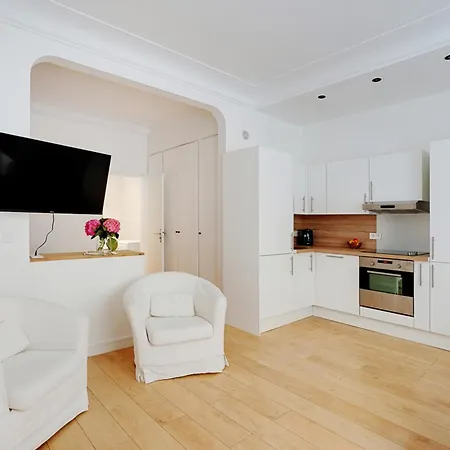 Apartment Champs Elysees - Arc De Triomphe