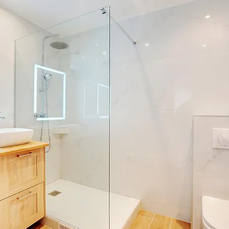 Champs Elysees - Arc De Triomphe Apartment *