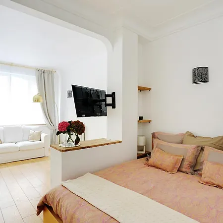 Champs Elysees - Arc De Triomphe Apartment Paris